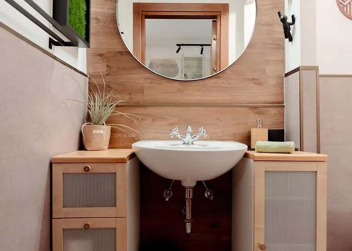 Raffineria Downtown X 2 Trieste